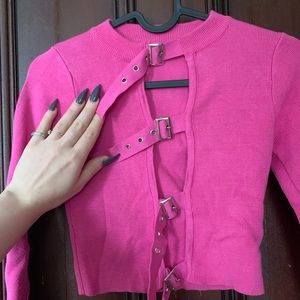 Balboa hot pink cropped at the hip sweater with silver hardware. Size small